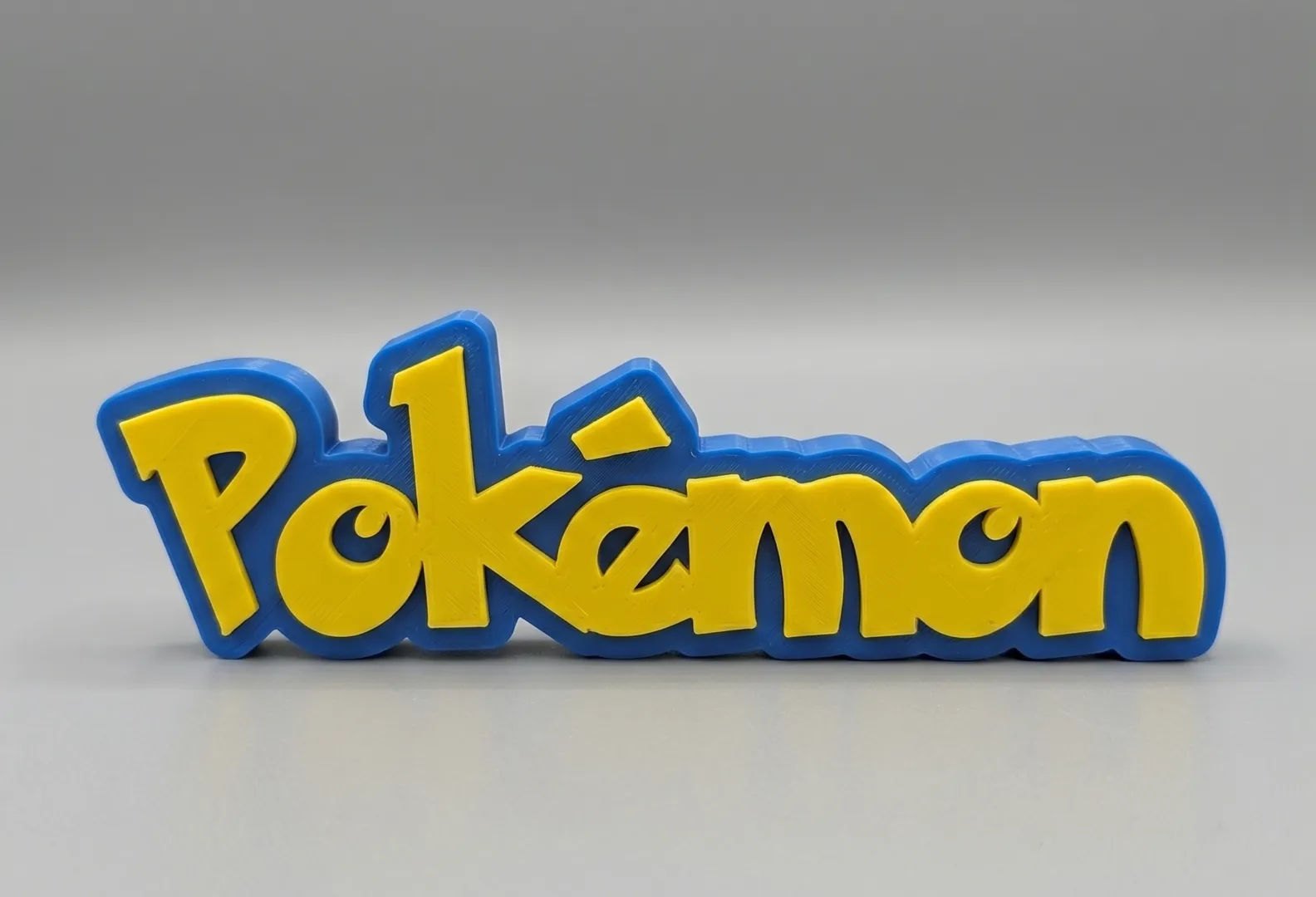Placa de Nome Personalizável Estilo Pokémon